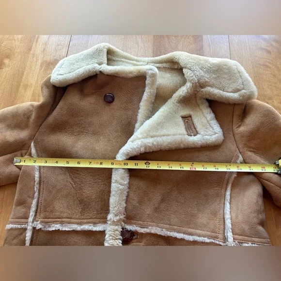 Men's Shearling Sheepskin Coat. Vintage Marlboro Man. Tan/Cream. Size XL - Picture 12 of 16